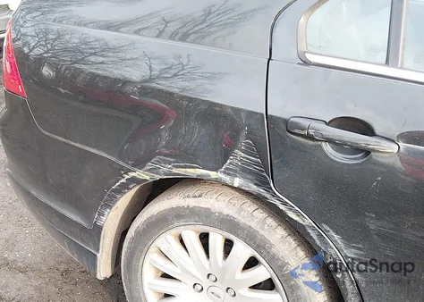 2010 Ford Fusion Hybrid z USA, uszkodzony, nr VIN 3FADP0L31AR316467